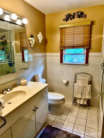16 New Dover Avenue Colonia NJ 07067