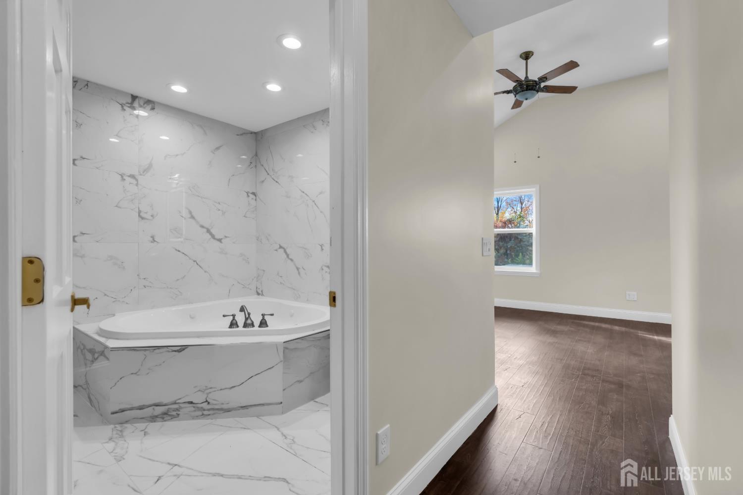 537 S Atlantic Avenue Aberdeen NJ 07747