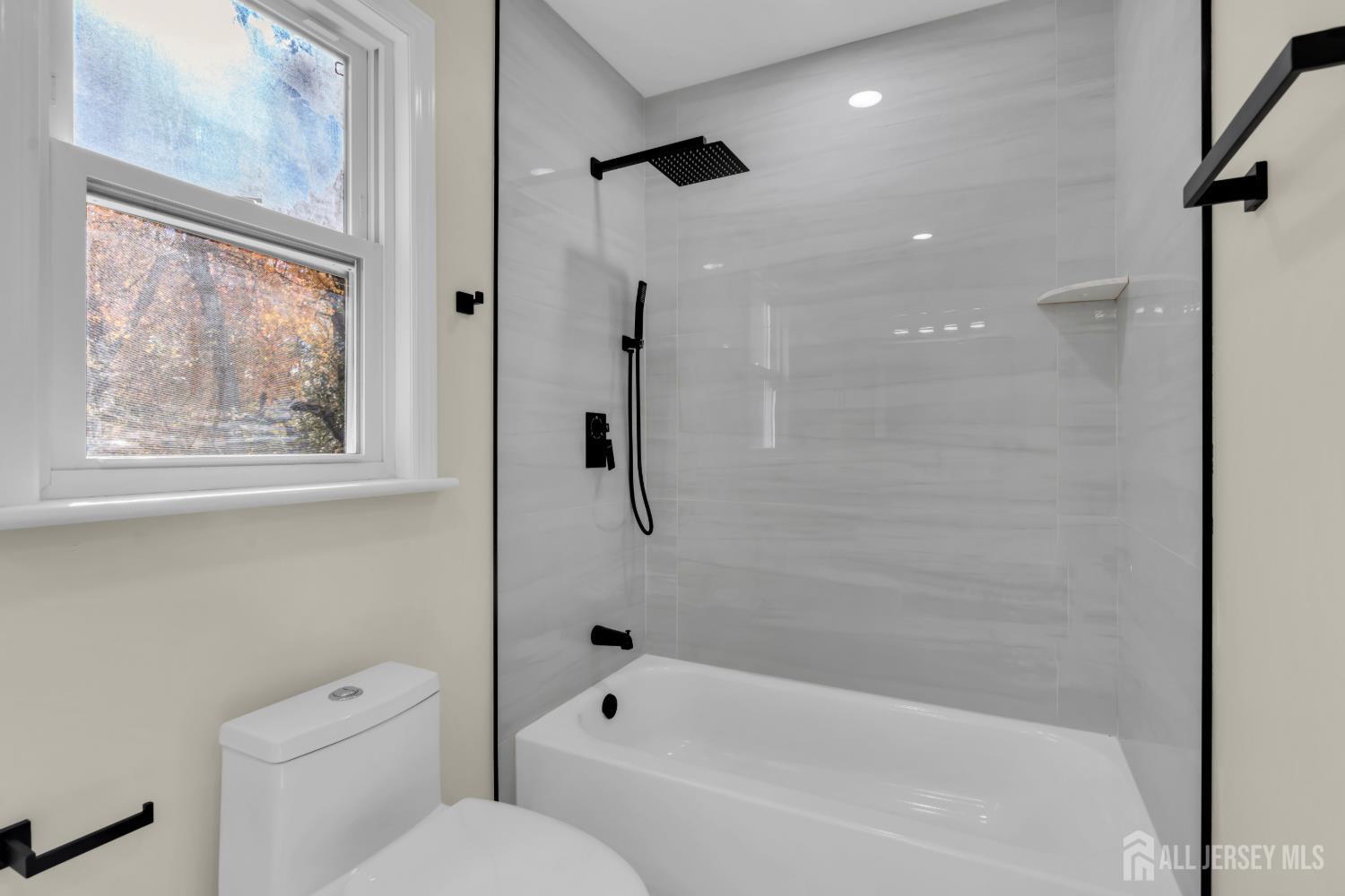 537 S Atlantic Avenue Aberdeen NJ 07747