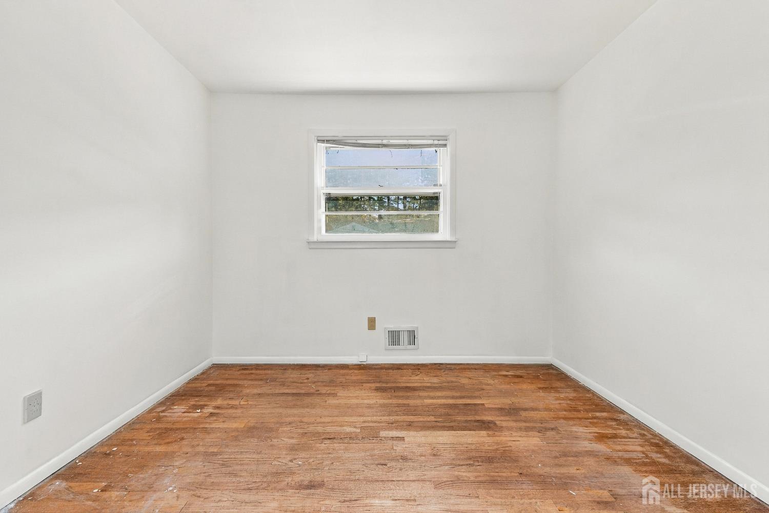 75 Tammy Place Iselin NJ 08830