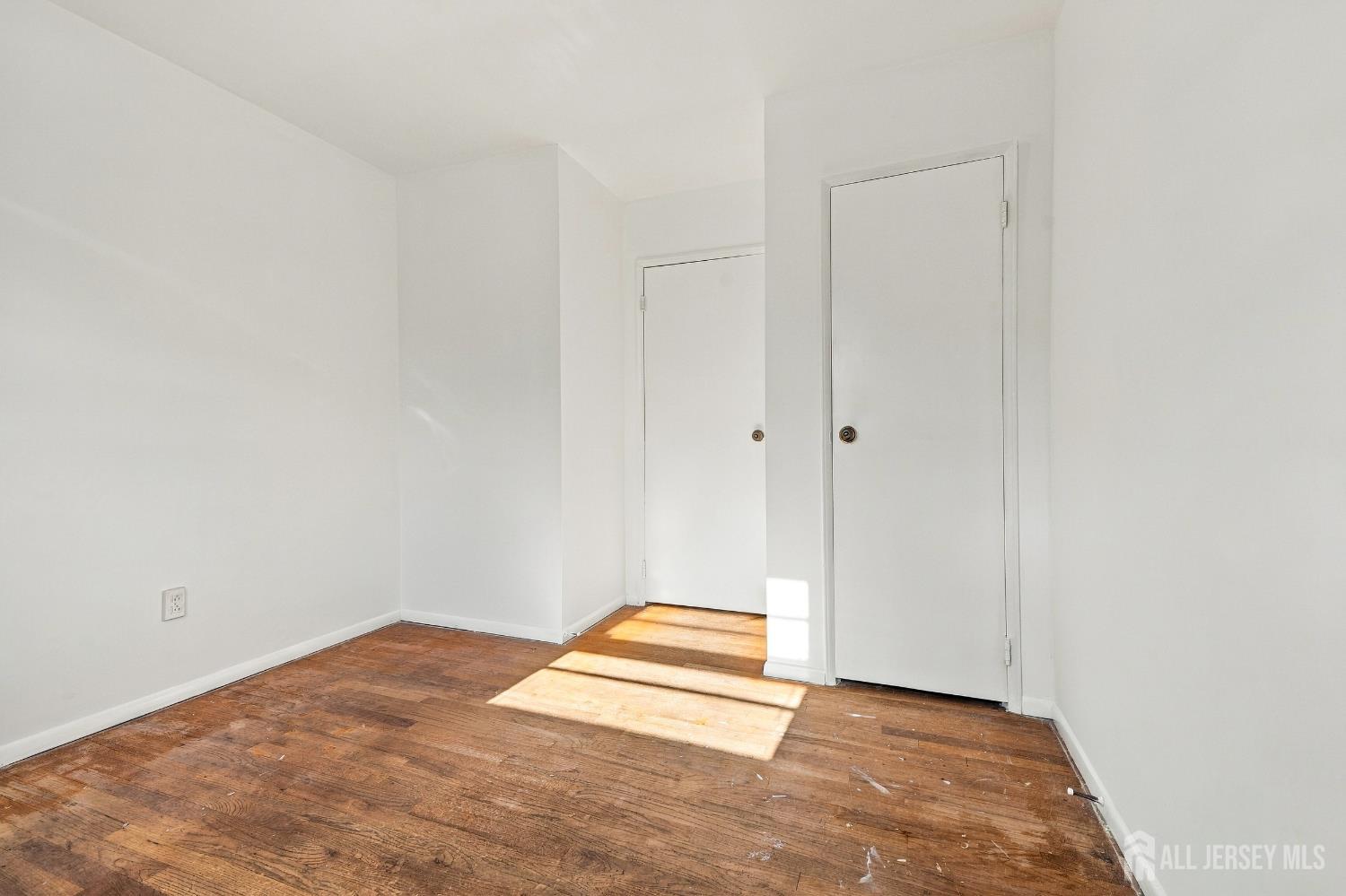 75 Tammy Place Iselin NJ 08830