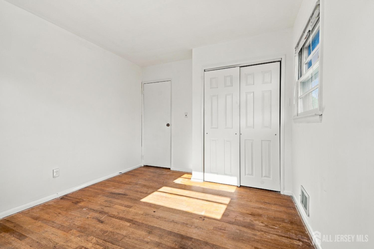 75 Tammy Place Iselin NJ 08830