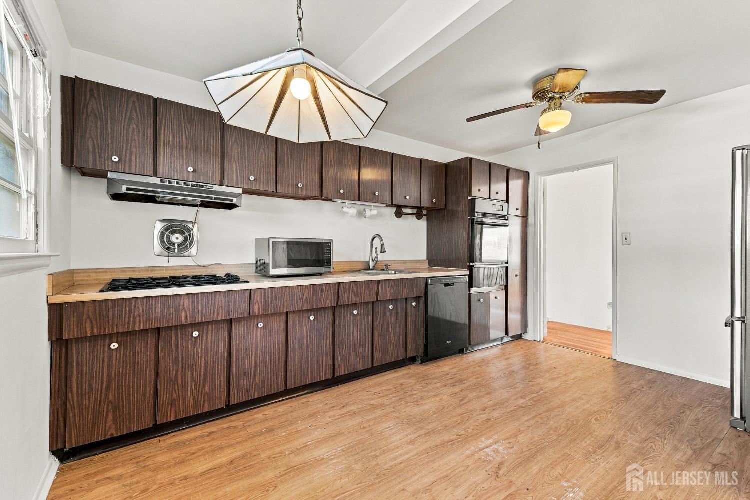 75 Tammy Place Iselin NJ 08830