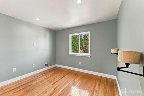 67 Victoria Way Sewaren NJ 07077
