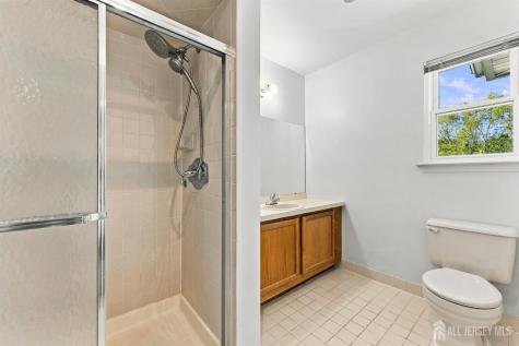 67 Victoria Way Sewaren NJ 07077