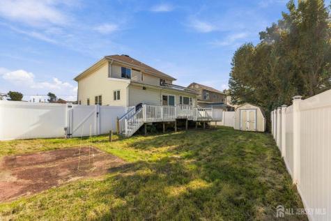 67 Victoria Way Sewaren NJ 07077