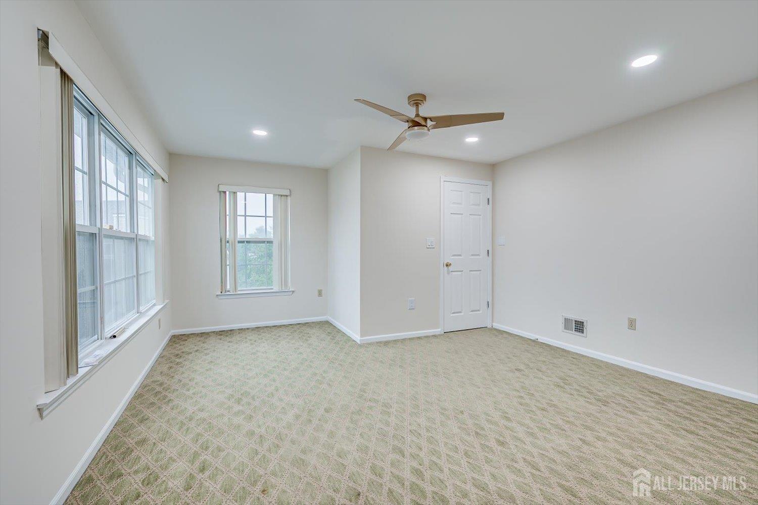 15 Allison Court South Brunswick NJ 08852