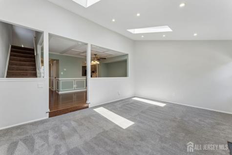 82 Bayberry Drive Franklin Twsp NJ 08873