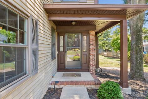 82 Bayberry Drive Franklin Twsp NJ 08873