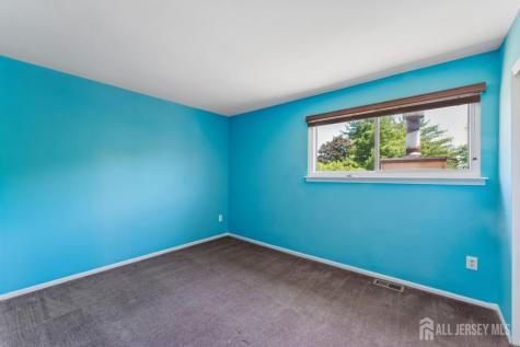 82 Bayberry Drive Franklin Twsp NJ 08873