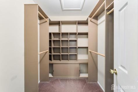 82 Bayberry Drive Franklin Twsp NJ 08873