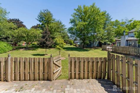82 Bayberry Drive Franklin Twsp NJ 08873