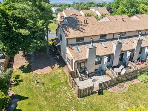 82 Bayberry Drive Franklin Twsp NJ 08873