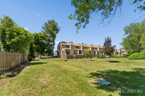 82 Bayberry Drive Franklin Twsp NJ 08873