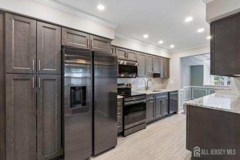 82 Bayberry Drive Franklin Twsp NJ 08873