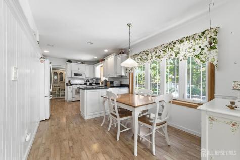 7 Dellview Drive Edison NJ 08820