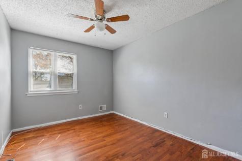 577 Berlant Avenue Roselle NJ 07203