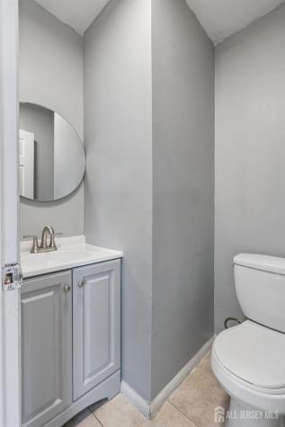577 Berlant Avenue Roselle NJ 07203