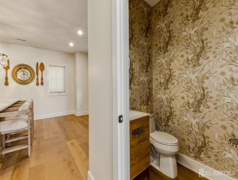6709 Atlantic Avenue Ventnor NJ 08406