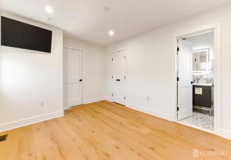 6709 Atlantic Avenue Ventnor NJ 08406
