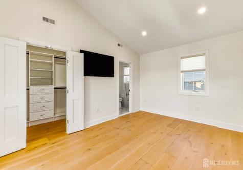 6709 Atlantic Avenue Ventnor NJ 08406