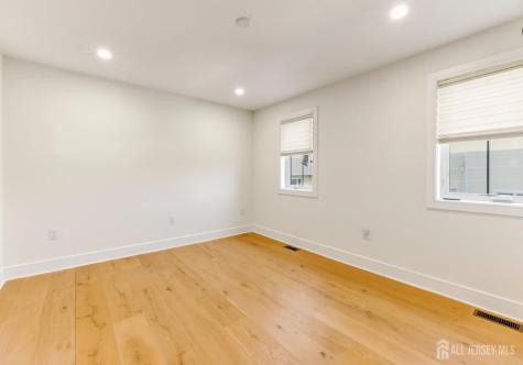6709 Atlantic Avenue Ventnor NJ 08406