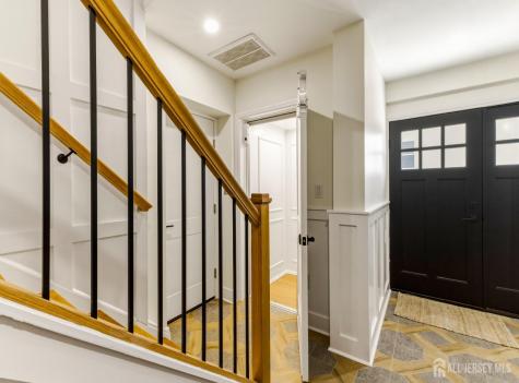 6709 Atlantic Avenue Ventnor NJ 08406