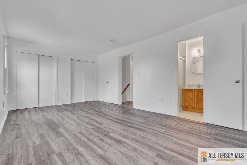 26 Tiger Lilly Court Sayreville NJ 08872