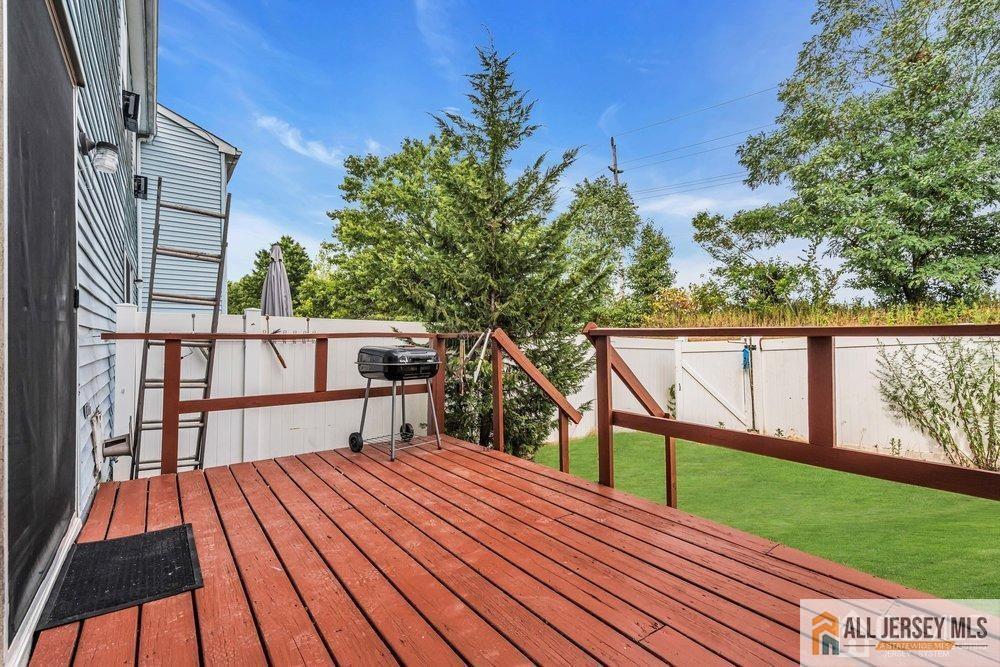 26 Tiger Lilly Court Sayreville NJ 08872