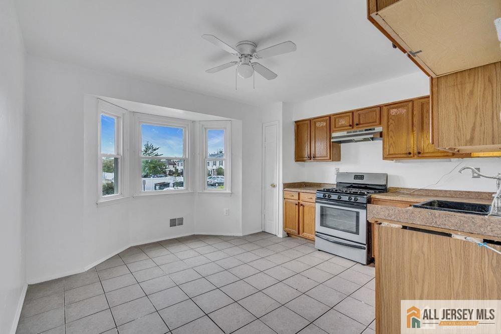 26 Tiger Lilly Court Sayreville NJ 08872