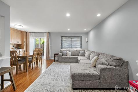 20 Arrowsmith Court Old Bridge NJ 07747
