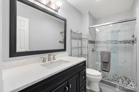 20 Arrowsmith Court Old Bridge NJ 07747