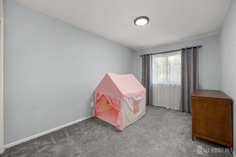 20 Arrowsmith Court Old Bridge NJ 07747
