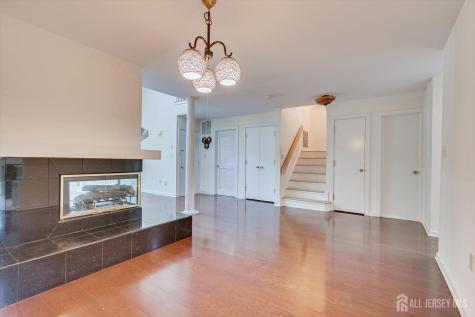 36 Ravenswood Court Edison NJ 08820