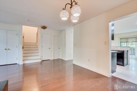 36 Ravenswood Court Edison NJ 08820