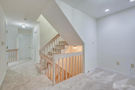 36 Ravenswood Court Edison NJ 08820