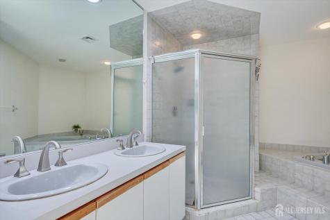 36 Ravenswood Court Edison NJ 08820