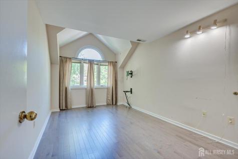 36 Ravenswood Court Edison NJ 08820