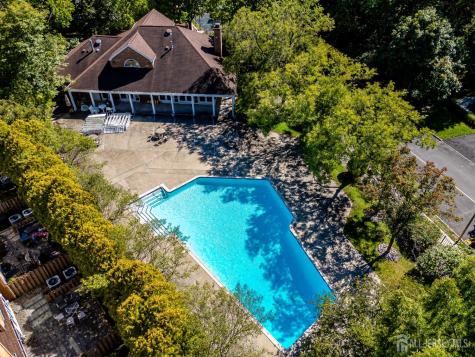 36 Ravenswood Court Edison NJ 08820