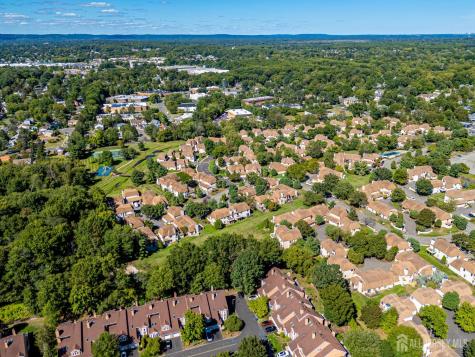36 Ravenswood Court Edison NJ 08820