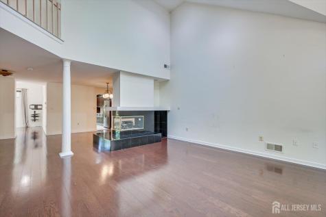 36 Ravenswood Court Edison NJ 08820
