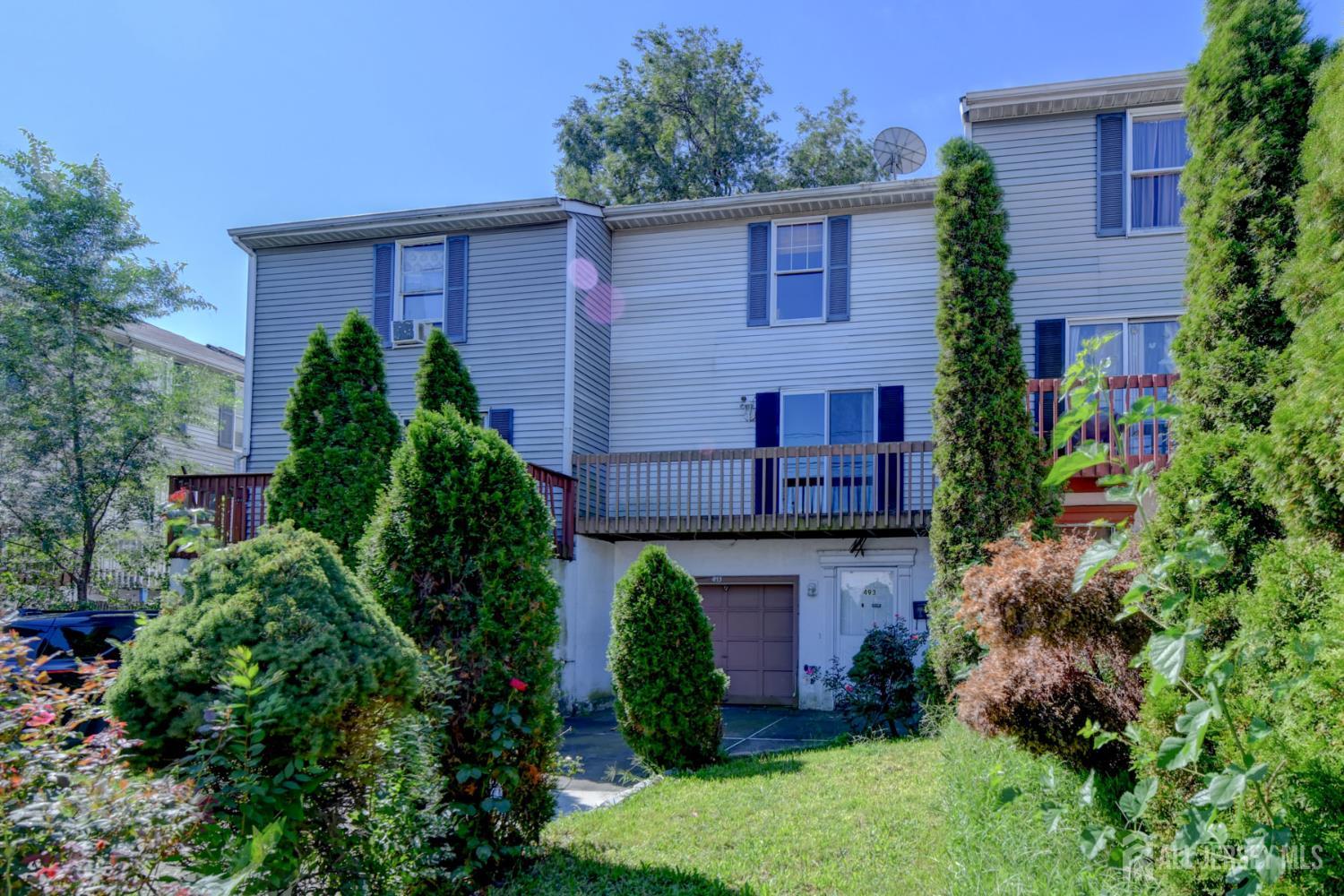 493 Fayette Street Perth Amboy NJ 08861