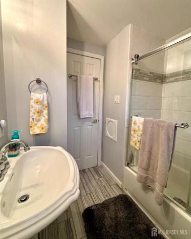 31 Hillsdale Road East Brunswick NJ 08816