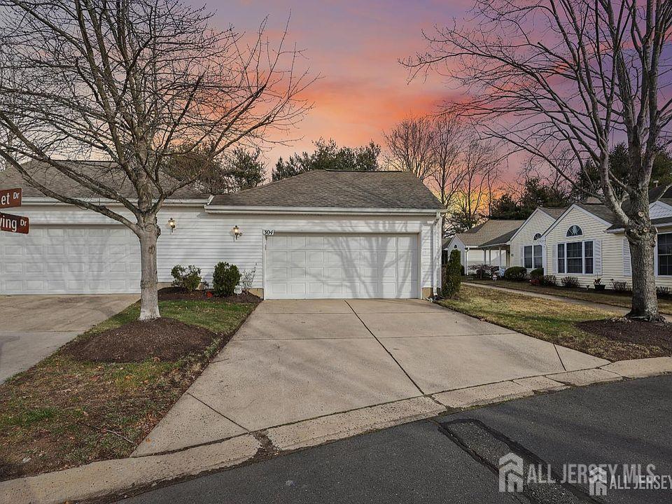 304 Waxwing Drive Monroe NJ 08831