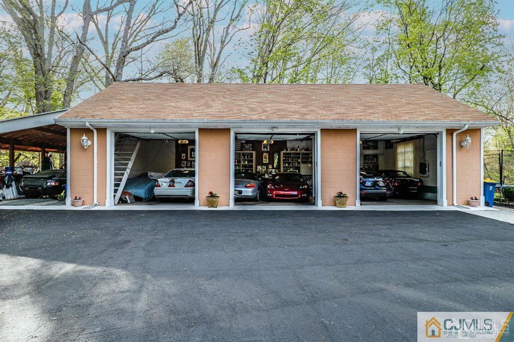 2 Agress Road Millstone NJ 08535