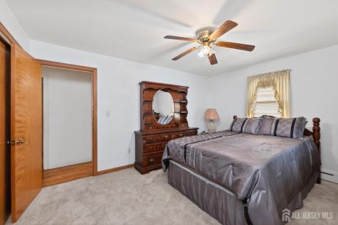 126 Jay Place Middlesex NJ 08846