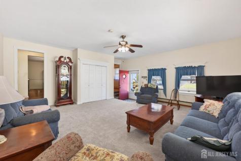 126 Jay Place Middlesex NJ 08846