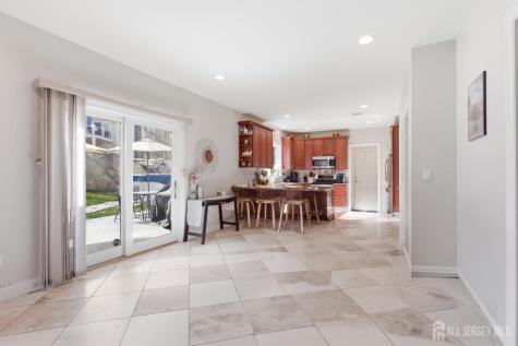 34 Tobyhanna Trail Hopatcong NJ 07843