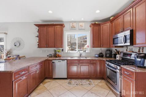 34 Tobyhanna Trail Hopatcong NJ 07843