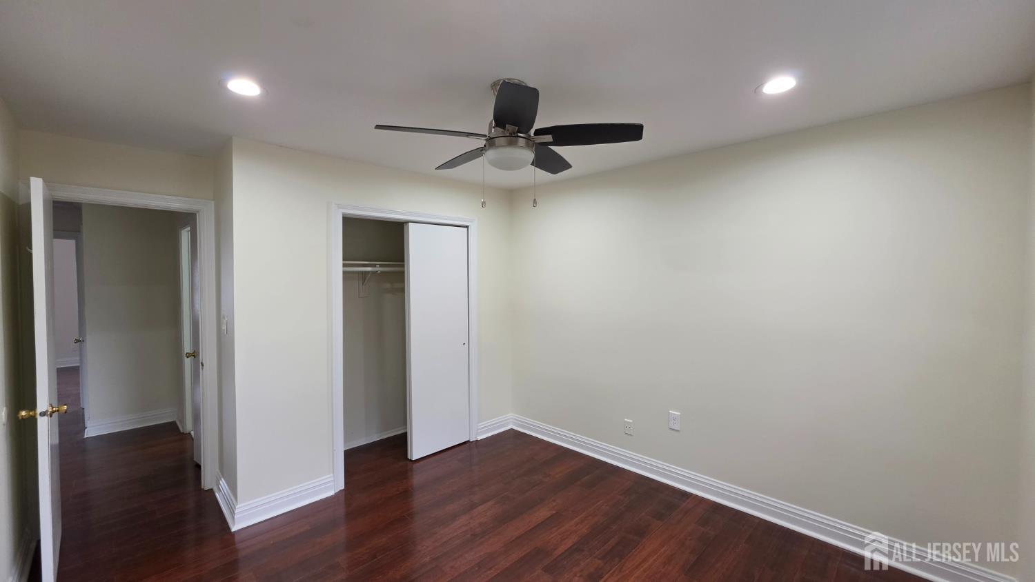 9 Fern Court Sayreville NJ 08872
